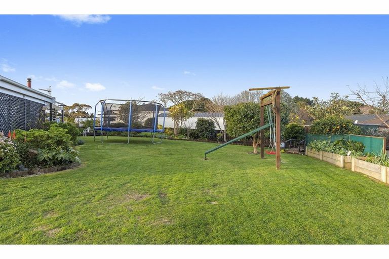 Photo of property in 57 Victoria Avenue, Waiuku, 2123