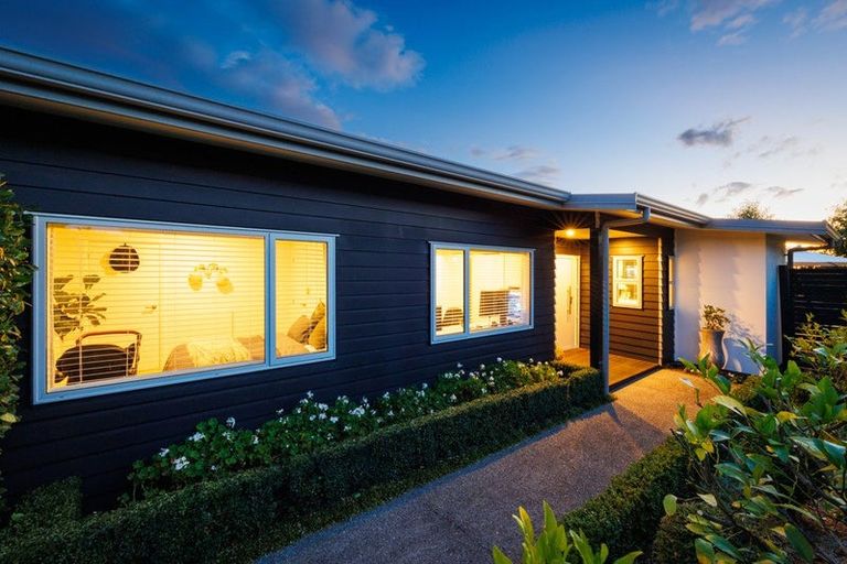 Photo of property in 111 James Line, Kelvin Grove, Palmerston North, 4414