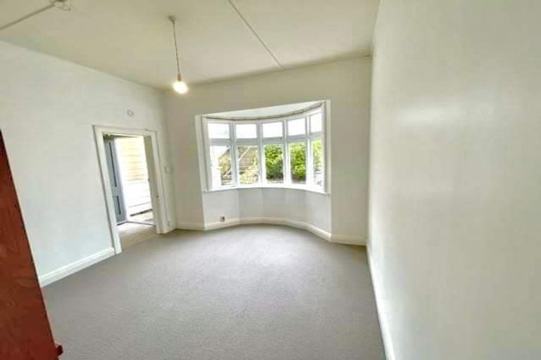 Photo of property in 120 Brougham Street, Mount Victoria, Wellington, 6011