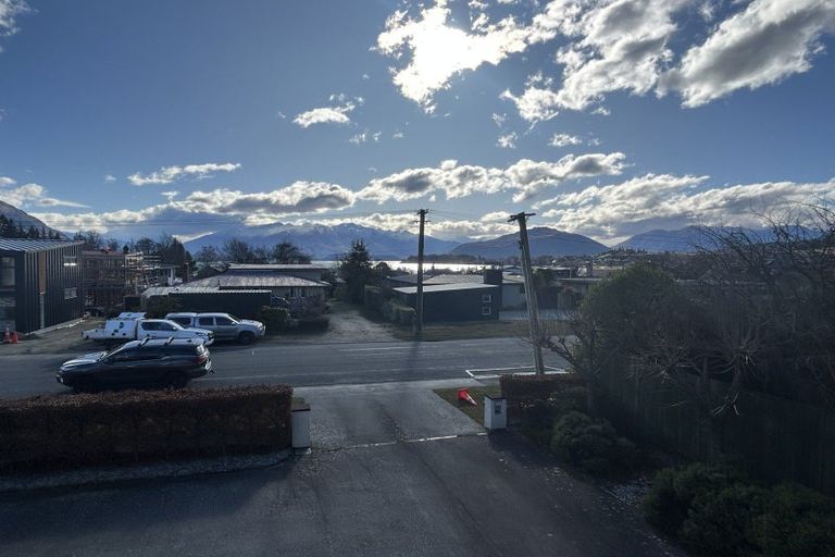 Photo of property in 142 Warren Street, Wanaka, 9305