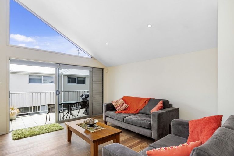 Photo of property in 2/48 May Street, Mount Maunganui, 3116