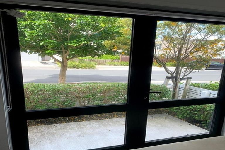 Photo of property in 8 Saltmarsh Road, Hobsonville, Auckland, 0616