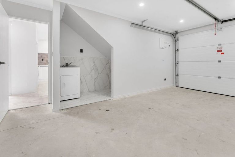 Photo of property in 147b Bucklands Beach Road, Bucklands Beach, Auckland, 2012