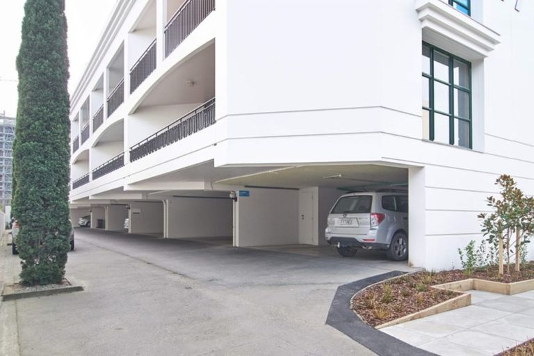 Photo of property in St James Courts, 1/77 Gloucester Street, Christchurch Central, Christchurch, 8013