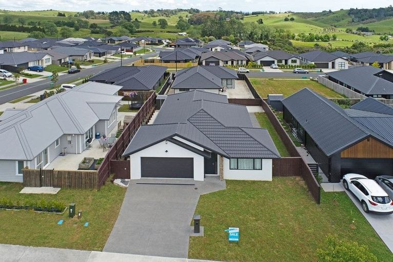 Photo of property in 130 Hitchen Road, Pokeno, 2402