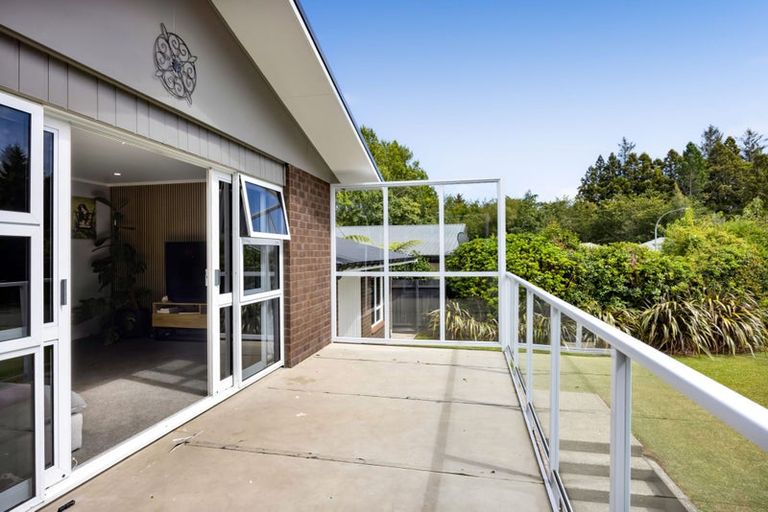 Photo of property in 21 Tainui Terrace, Inglewood, 4330