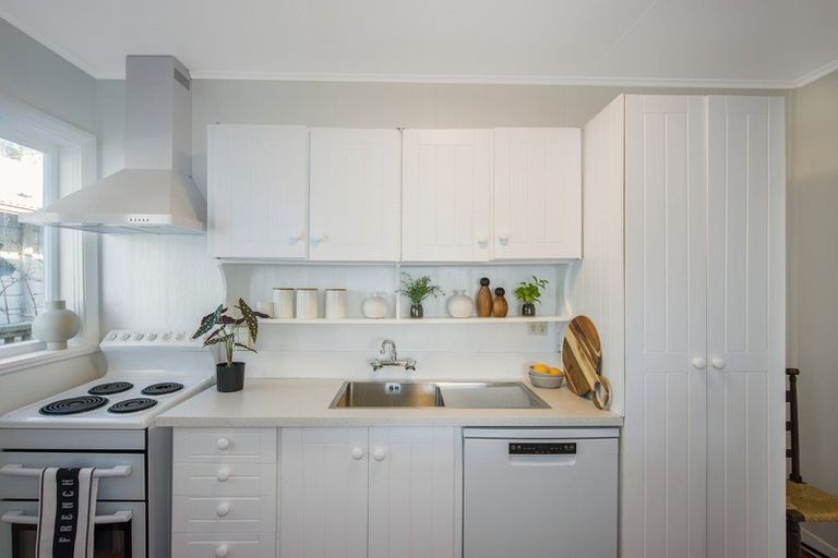 Photo of property in 41 Overtoun Terrace, Hataitai, Wellington, 6021