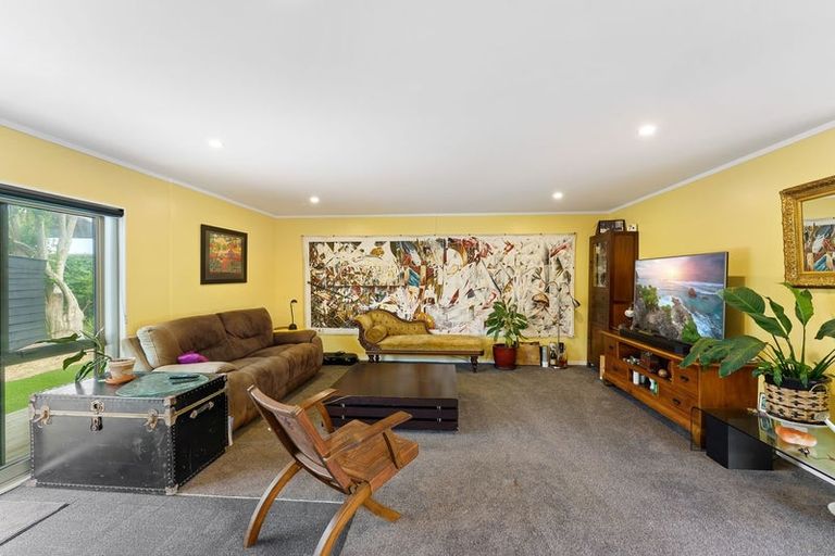 Photo of property in 6 Kohekohe Road, Waikanae, 5036