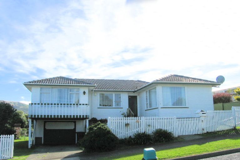 Photo of property in 67 Gurney Road, Kelson, Lower Hutt, 5010