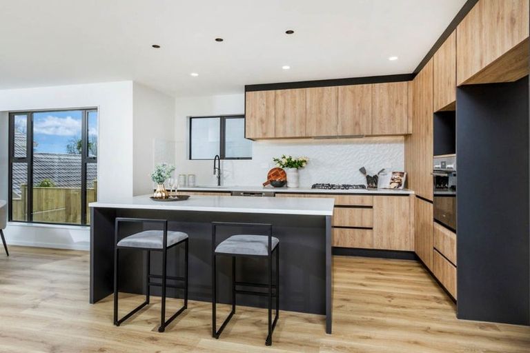 Photo of property in 1b Rimu Rise, Albany, Auckland, 0632