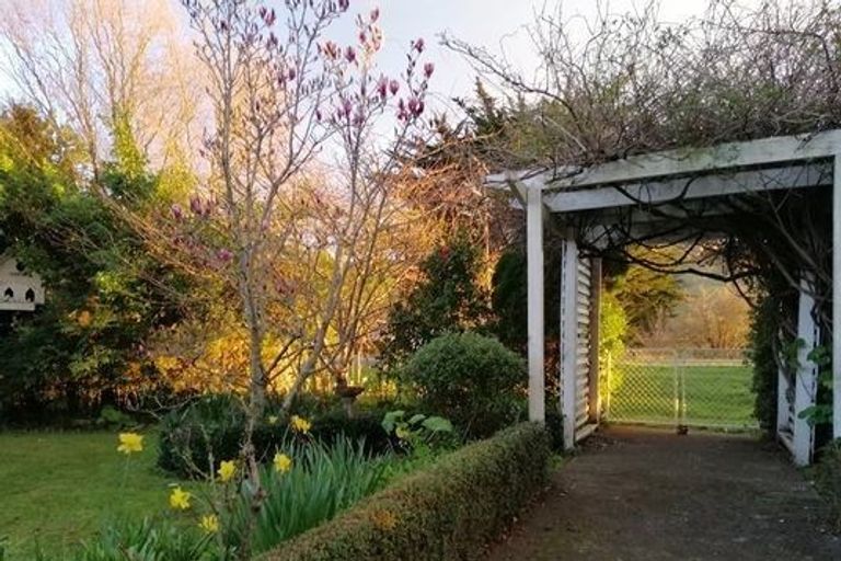 Photo of property in 30 Dundas Street, Porangahau, 4293