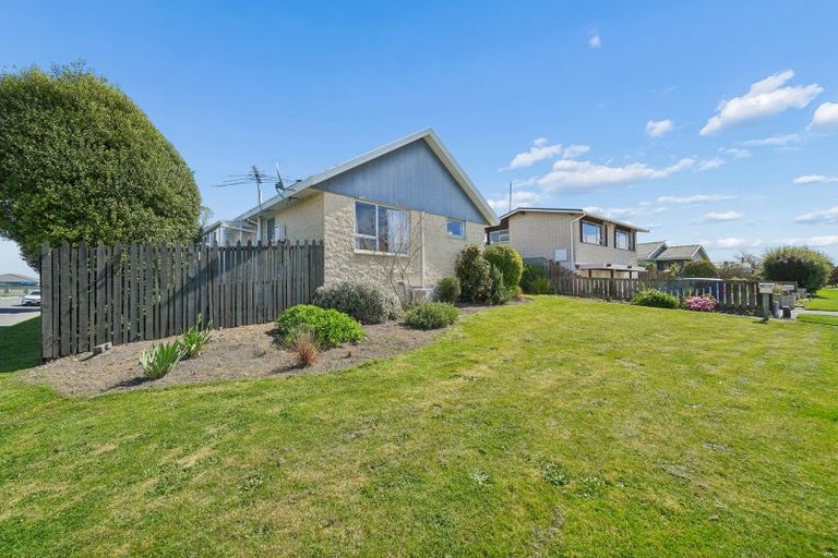 Photo of property in 1 Birdling Place, Halswell, Christchurch, 8025