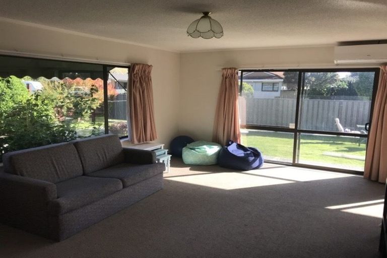 Photo of property in 4 Kotuku Place, Taradale, Napier, 4112