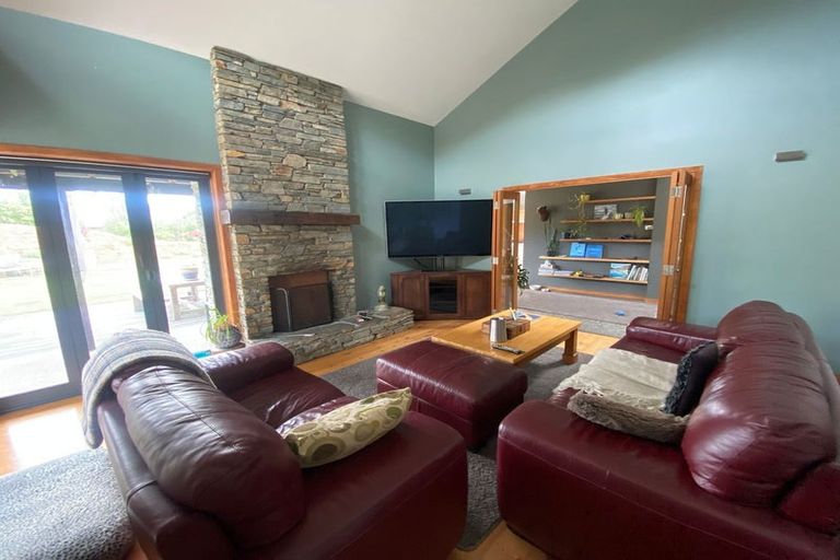 Photo of property in 902 Aubrey Road, Albert Town, Wanaka, 9305