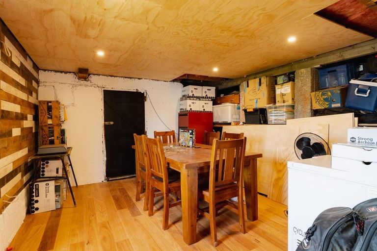 Photo of property in 41 Adderley Terrace, Ravensbourne, Dunedin, 9022