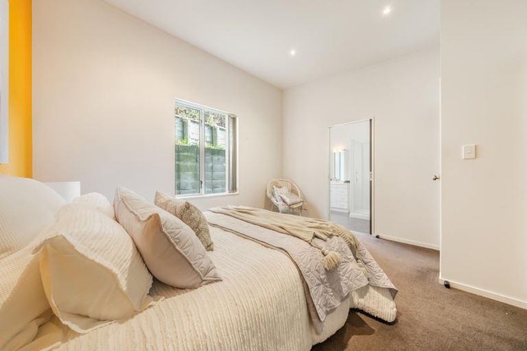 Photo of property in 154a Tirohanga Road, Tirohanga, Lower Hutt, 5010