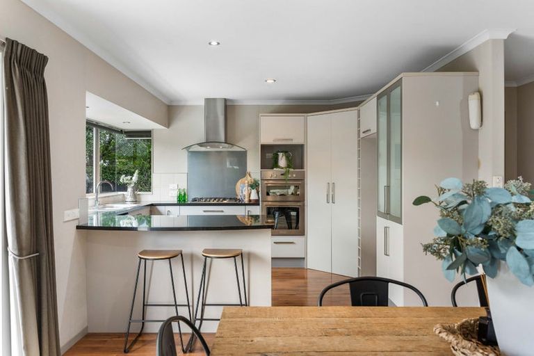 Photo of property in 32 Popata Close, Papamoa Beach, Papamoa, 3118