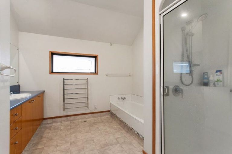 Photo of property in 7 Glandovey Road, Fendalton, Christchurch, 8052