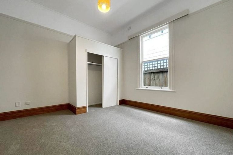 Photo of property in 16 Lawrence Street, Newtown, Wellington, 6021
