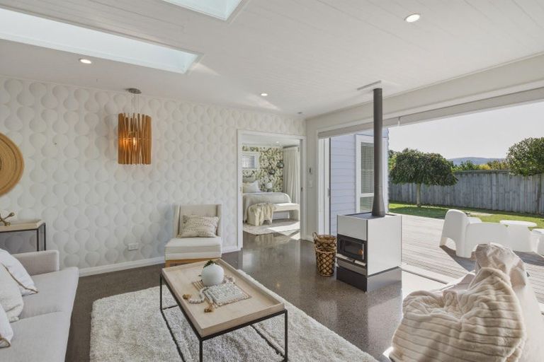 Photo of property in 30 Angela Place, Kinloch, Taupo, 3377