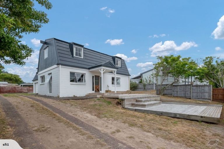 Photo of property in 33 Jubilee Drive, Pauanui, Hikuai, 3579