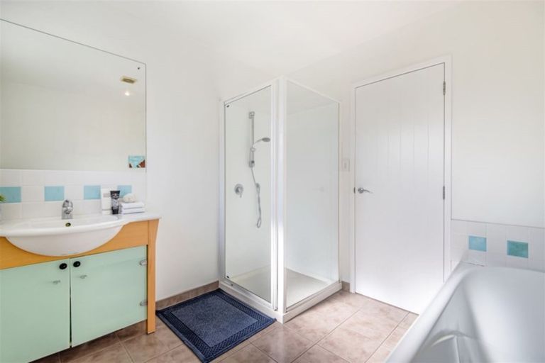 Photo of property in 45a Williamson Avenue, Belmont, Auckland, 0622