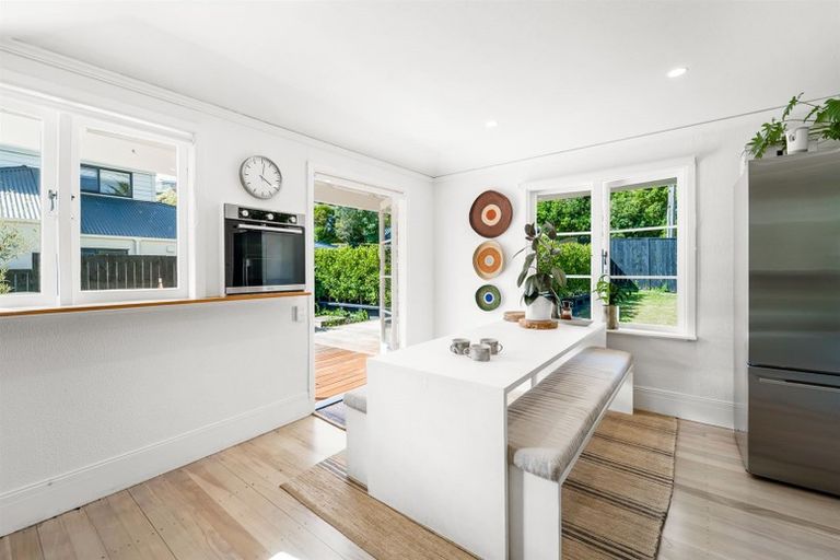 Photo of property in 1/86 Beach Road, Castor Bay, Auckland, 0620