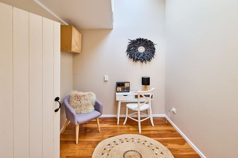 Photo of property in 83 Wellington Road, Paekakariki, 5034