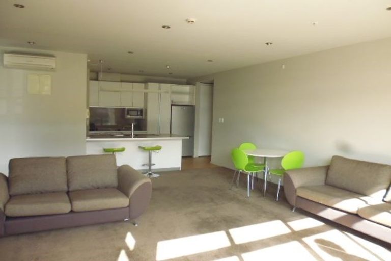 Photo of property in Petone Dental Centre, 8/374 Jackson Street, Petone, Lower Hutt, 5012