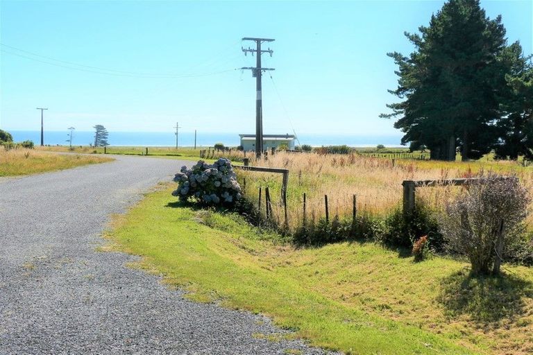 Photo of property in 19 Prospector Place, Barrytown, Runanga, 7873