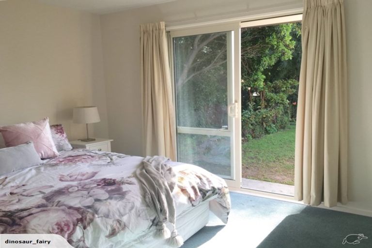 Photo of property in 20 Wendy Place, Heathcote Valley, Christchurch, 8022