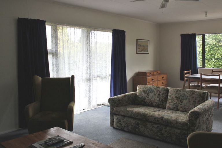 Photo of property in 424 High Street South, Carterton, 5713