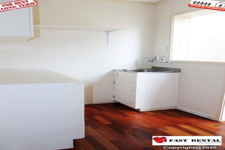 Photo of property in 132 Rangatira Road, Beach Haven, Auckland, 0626