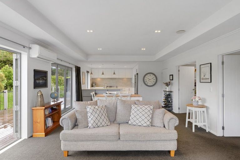 Photo of property in 25 Holbrook Way, Westmorland, Christchurch, 8025