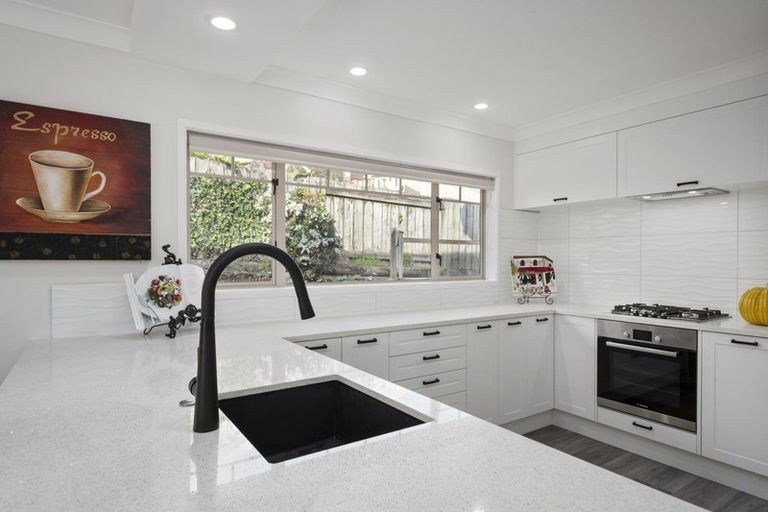 Photo of property in 15 Rochester Place, Bethlehem, Tauranga, 3110