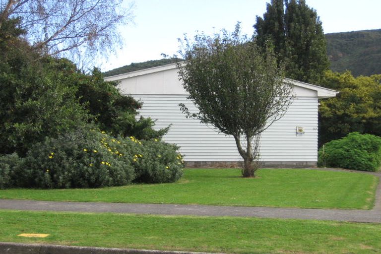 Photo of property in 29a Farmer Crescent, Taita, Lower Hutt, 5011