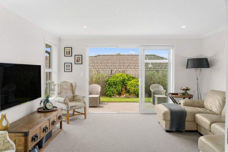 Photo of property in 20 Fearnley Grove, Pyes Pa, Tauranga, 3112