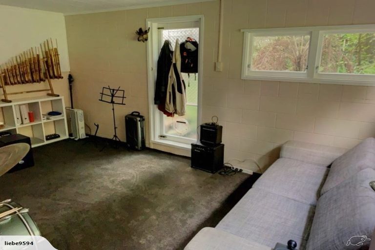 Photo of property in 36 Wyoming Avenue, Murrays Bay, Auckland, 0630