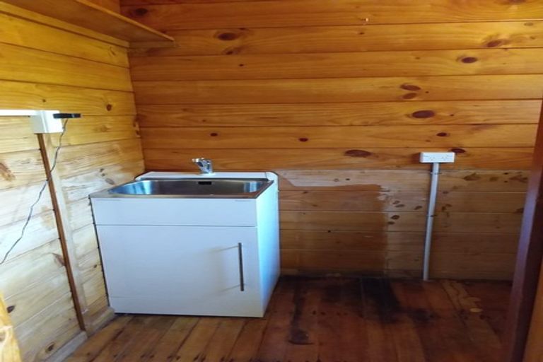 Photo of property in 2/60 Mere Road, Taupo, 3330