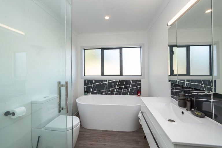 Photo of property in 1 Tuatahi Avenue, Solway, Masterton, 5810