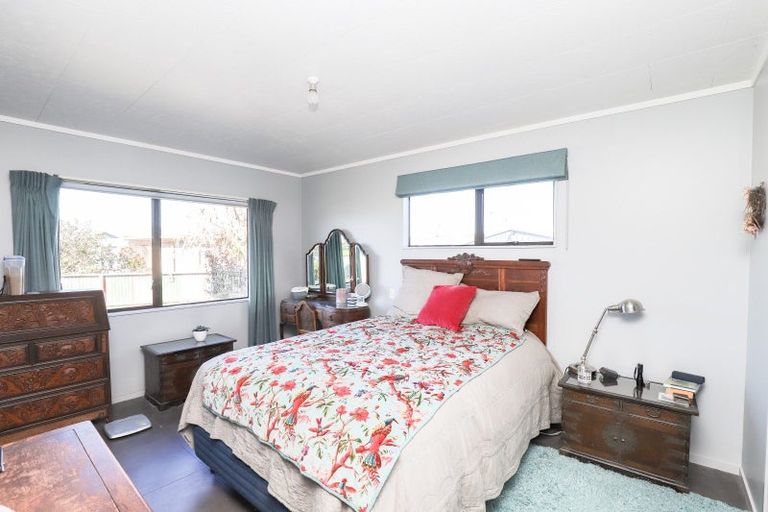 Photo of property in 22 Darlington Street, Ngatea, 3503