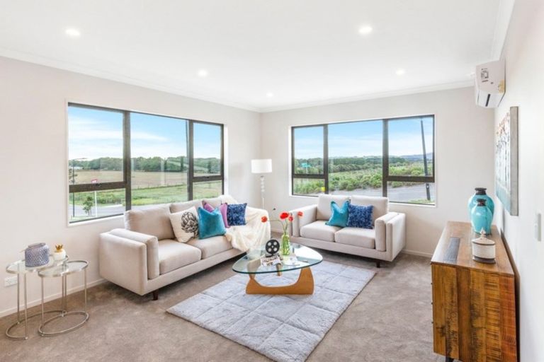 Photo of property in 41 Pakaraka Drive, Papakura, 2110