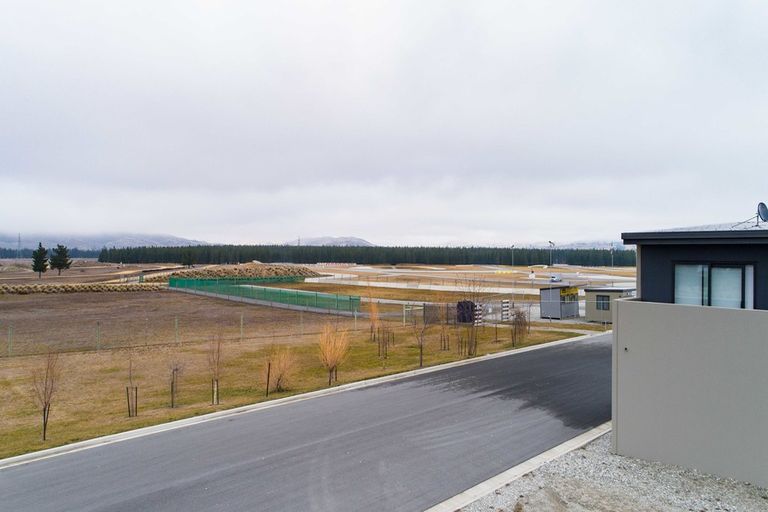 Photo of property in 26 Monaco Drive, Cromwell, 9384