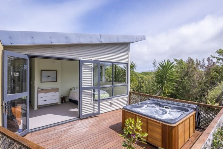 Photo of property in 238 Huia Street, Waikanae, 5391