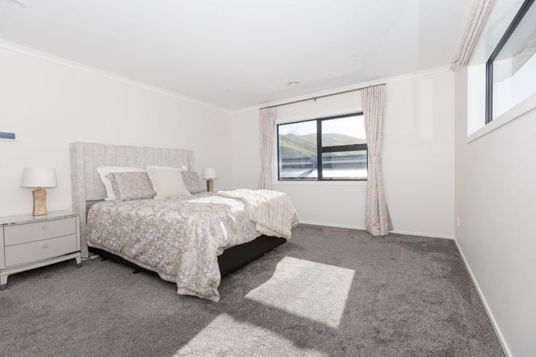 Photo of property in 150 Amesbury Drive, Churton Park, Wellington, 6037