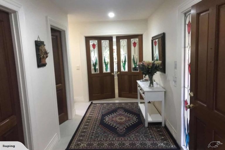 Photo of property in 21a Westburn Terrace, Burnside, Christchurch, 8041