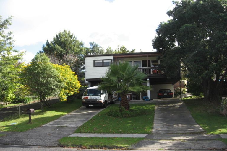 Photo of property in 45 Beechdale Crescent, Pakuranga Heights, Auckland, 2010