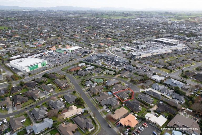 Photo of property in 10 Maccallum Court, Rototuna, Hamilton, 3210