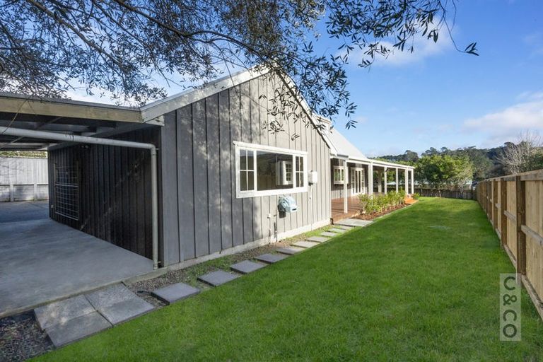 Photo of property in 5 Cambridge Road, Riverhead, 0820