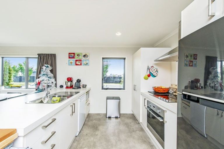 Photo of property in 71 Barnes Street, Pegasus, 7612